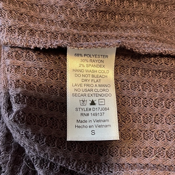 FASHIONNOVA TOP - Picture 7 of 7